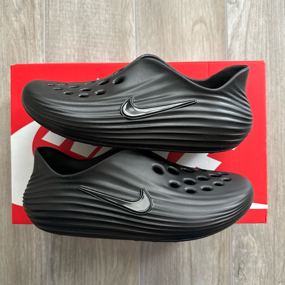Nike Reactx Rejuven8 ‘Triple Black’